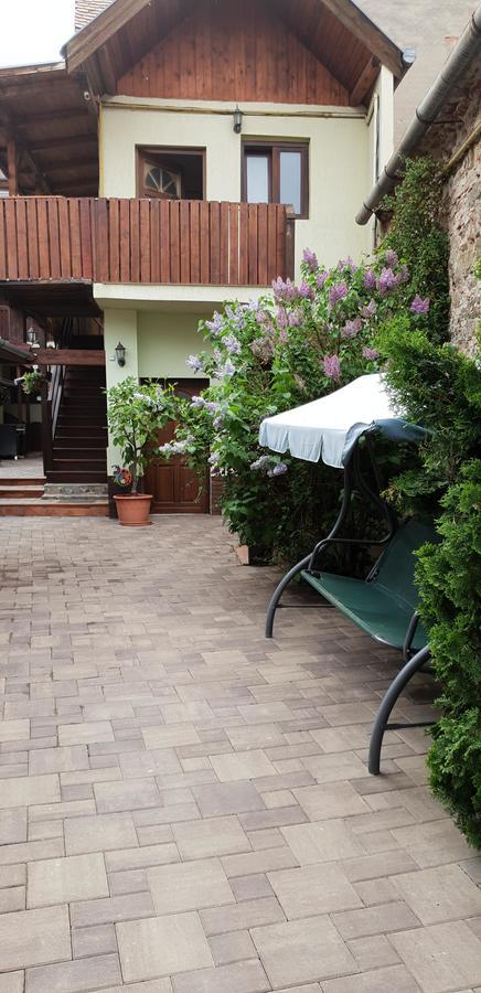 Pensiunea Cocosul Rosu Sibiu Exterior photo